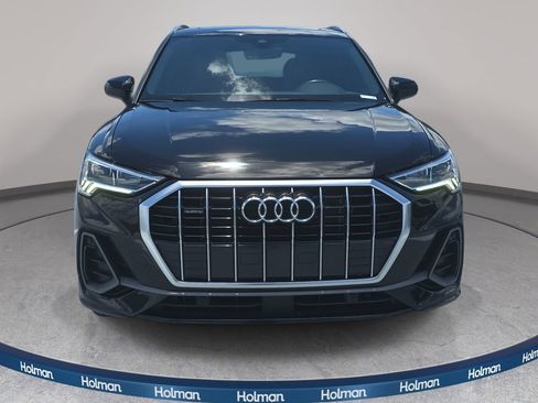 Certified 2024 Audi Q3 2.0T Premium w/ Convenience Package AWD/4WD image 2