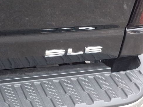 Used 2022 GMC Sierra 3500 SLE w/ SLE Value Package image 29