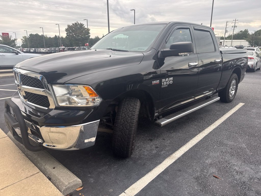 Used 2020 RAM 1500 Classic SLT w/ Luxury Group RWD image 1