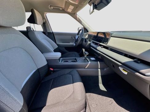 New 2027 Kia Seltos S FWD image 26
