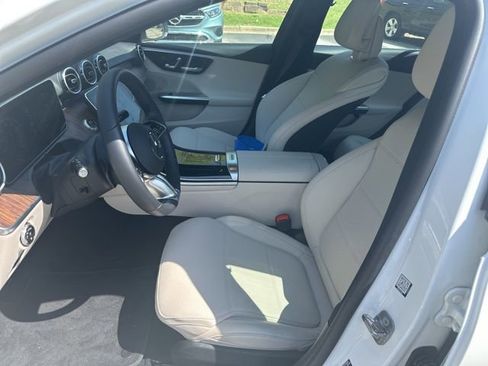 Used 2025 Mercedes-Benz C 300 4MATIC Sedan image 12