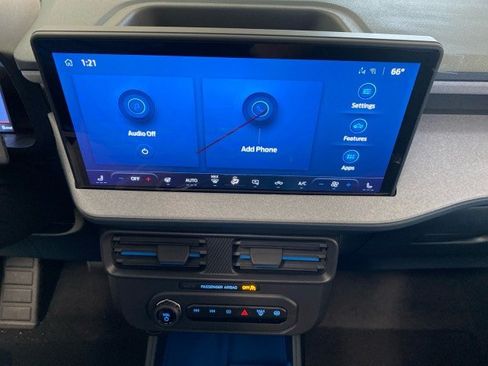 New 2025 Ford Maverick XLT w/ XLT Luxury Package AWD/4WD image 22