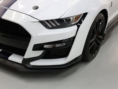 Used 2022 Ford Mustang Shelby GT500 w/ Technology Package image 52
