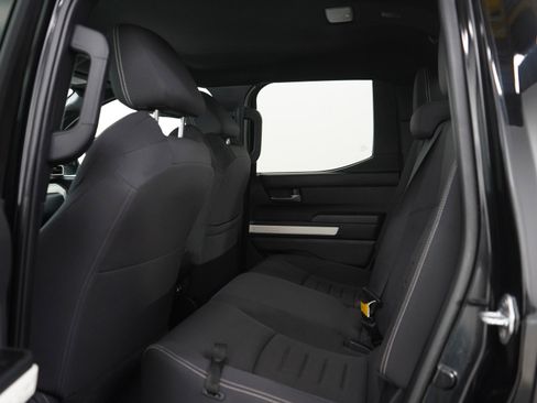 Used 2024 Toyota Tacoma TRD Off-Road AWD/4WD image 17