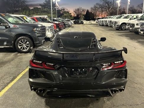 Used 2024 Chevrolet Corvette Stingray Coupe w/ Battery Protection Package image 11