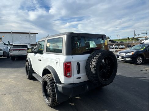 Used 2022 Ford Bronco Base image 7