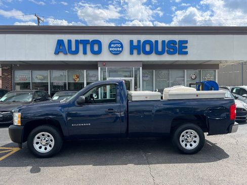Used 2011 Chevrolet Silverado 1500 W/T RWD image 8