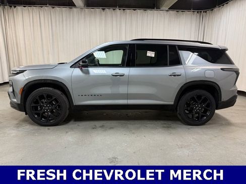 Used 2024 Chevrolet Traverse RS w/ LPO, Floor Liner Package image 9