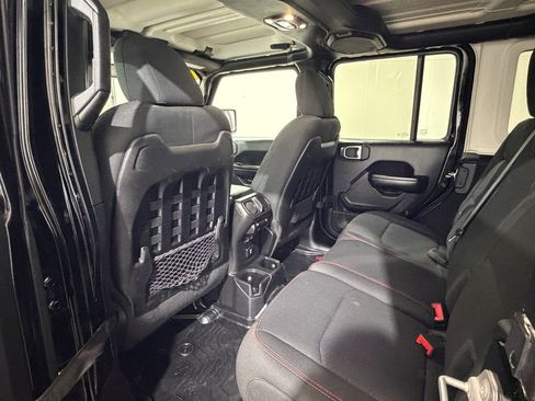 Used 2021 Jeep Wrangler Unlimited Rubicon AWD/4WD image 26