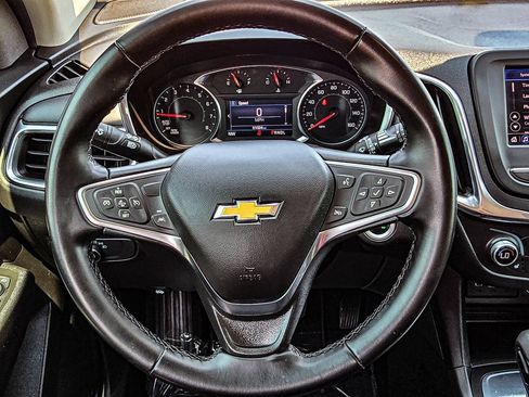 Used 2024 Chevrolet Equinox LT FWD image 25
