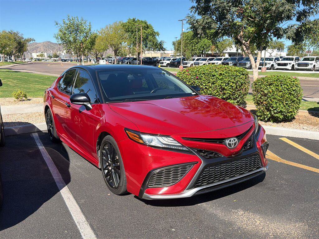 Used 2021 Toyota Camry XSE FWD image 2