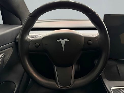 Used 2018 Tesla Model 3 Long Range image 16