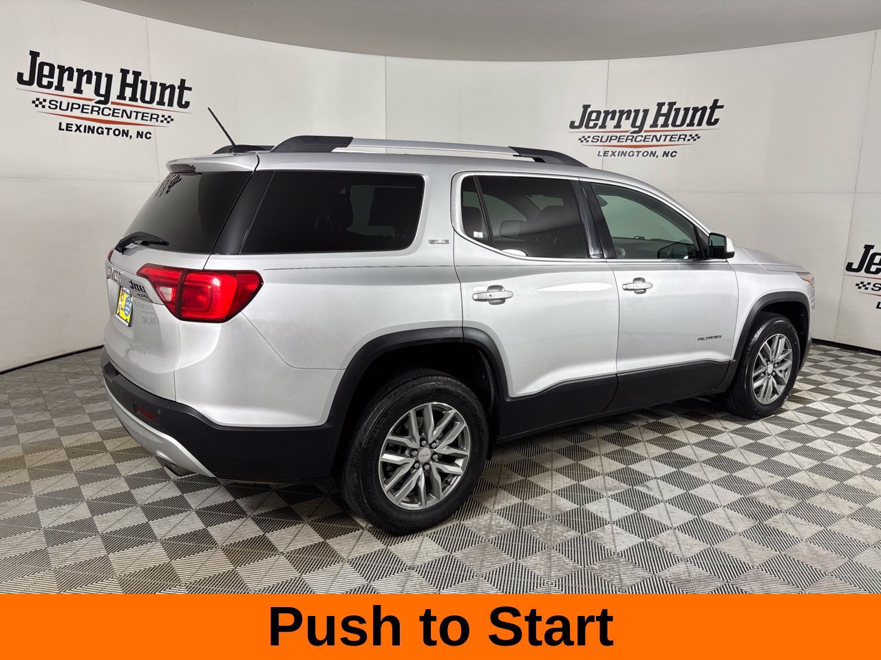 Used 2017 GMC Acadia SLE w/ Driver Alert Package I FWD image 6