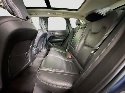 Used 2023 Volvo XC60 B5 Ultimate w/ Protection Package Premier FWD image 25