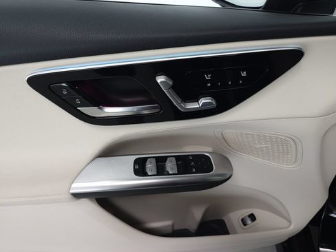 Certified 2026 Mercedes-Benz GLC 300 4MATIC image 6