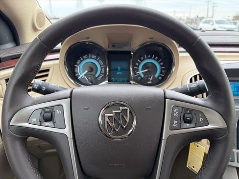 Used 2011 Buick LaCrosse CXL image 14