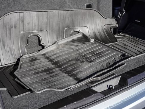 Used 2022 Subaru Ascent Limited w/ Technology Package image 55