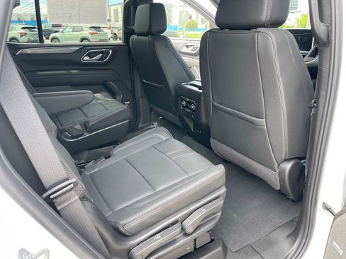 Used 2024 Chevrolet Tahoe RST w/ RST Performance Edition AWD/4WD image 16