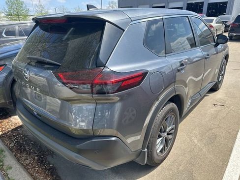 Used 2022 Nissan Rogue S image 6