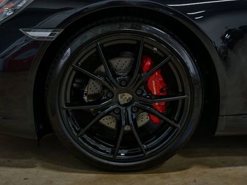 Used 2017 Porsche 911 Carrera image 7