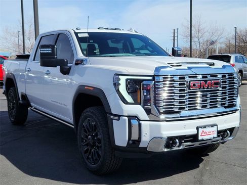 New 2025 GMC Sierra 2500 Denali w/ Technology Package image 2