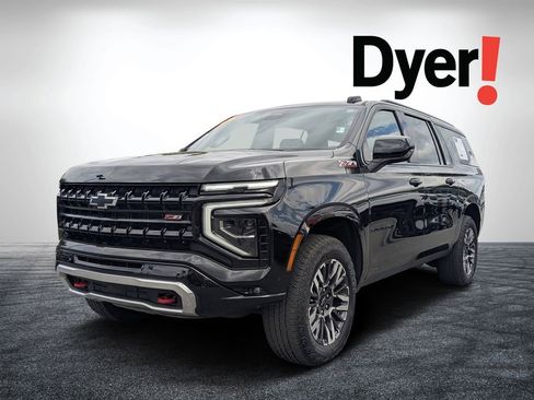 Certified 2025 Chevrolet Suburban Z71 AWD/4WD image 10