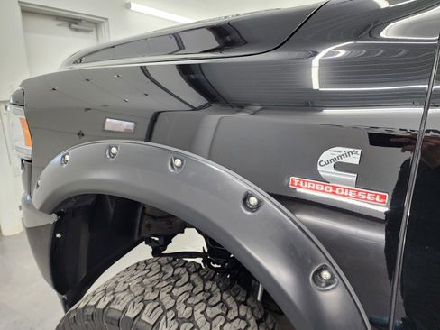 Used 2023 RAM 3500 Laramie image 35