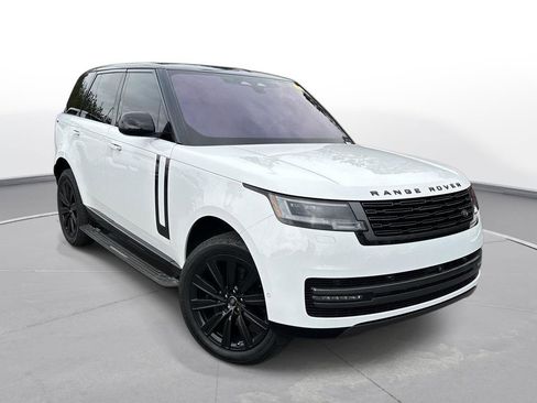 Used 2023 Land Rover Range Rover SE image 4