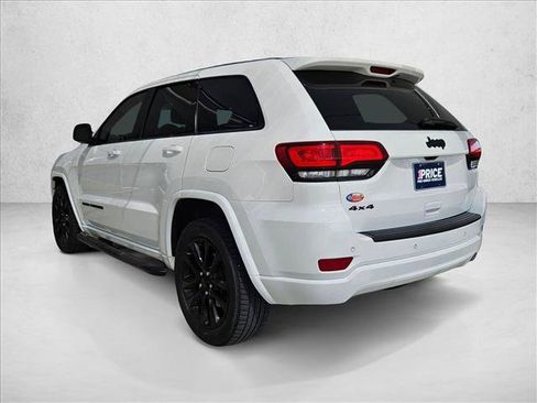 Used 2021 Jeep Grand Cherokee Laredo X AWD/4WD image 7