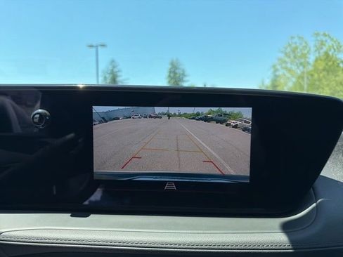 Used 2024 Buick Encore GX Preferred FWD image 18