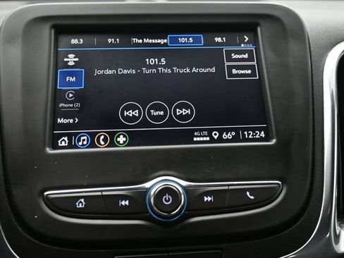 Used 2022 Chevrolet Equinox LT FWD image 16