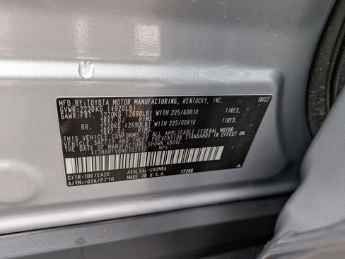 Used 2022 Toyota RAV4 XLE Premium image 26