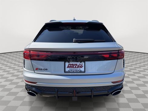 New 2026 Audi RS Q8 performance image 5