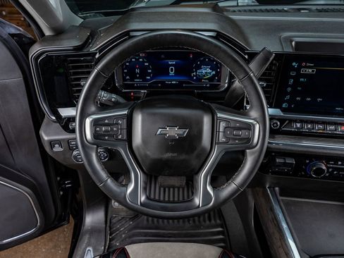 Used 2024 Chevrolet Silverado 2500 LTZ w/ LTZ Plus Package image 18