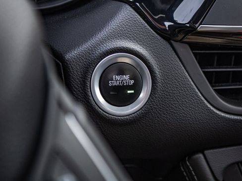 Used 2019 Buick Envision Essence image 30