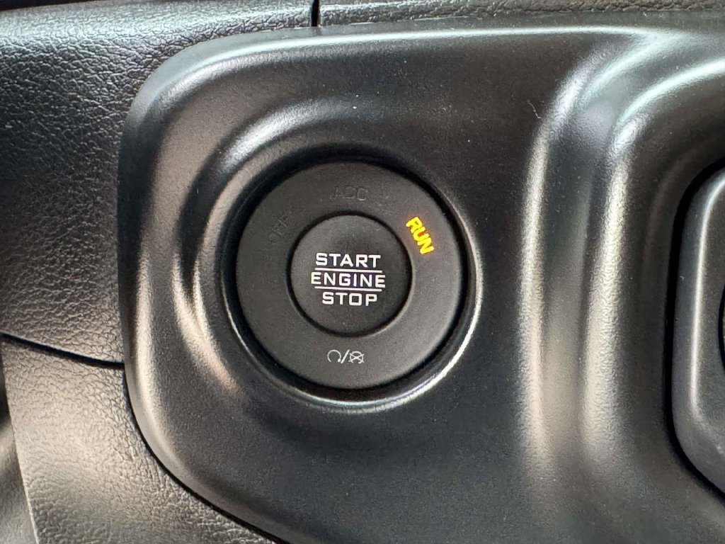 Used 2022 Jeep Wrangler Unlimited Sport AWD/4WD image 9