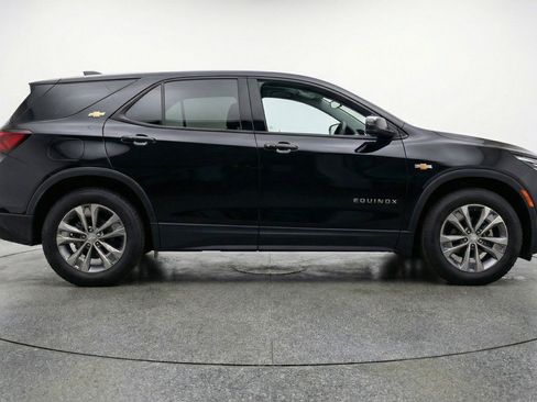 Used 2025 Chevrolet Equinox LT image 11