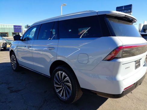 New 2025 Lincoln Navigator Black Label image 6