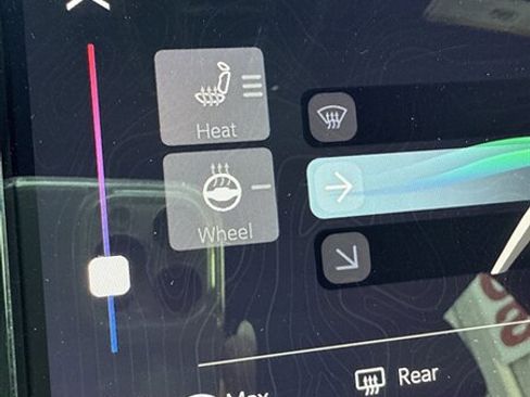 Used 2024 Jeep Grand Cherokee Altitude image 17