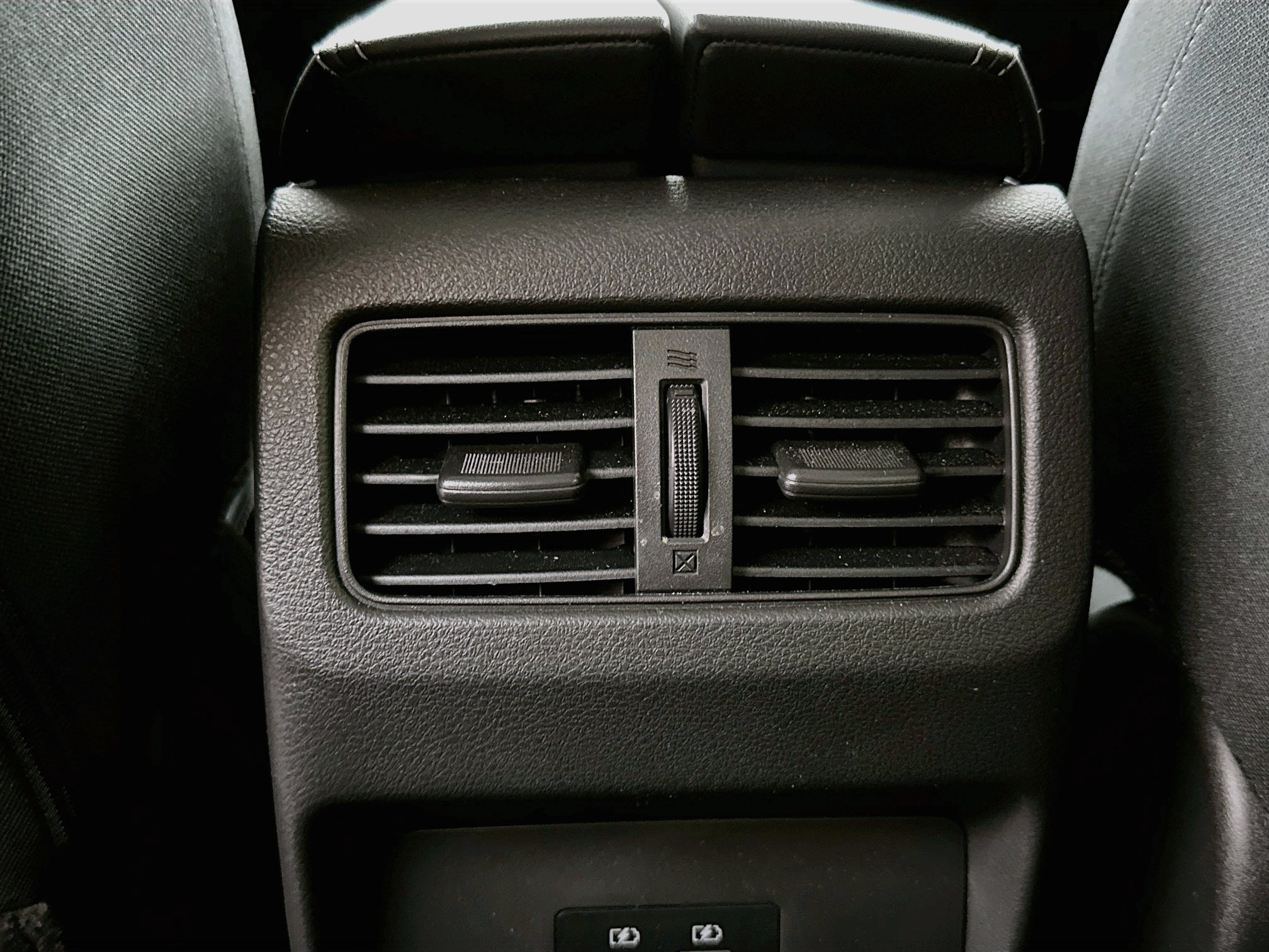 Used 2023 Nissan Rogue SV FWD image 26