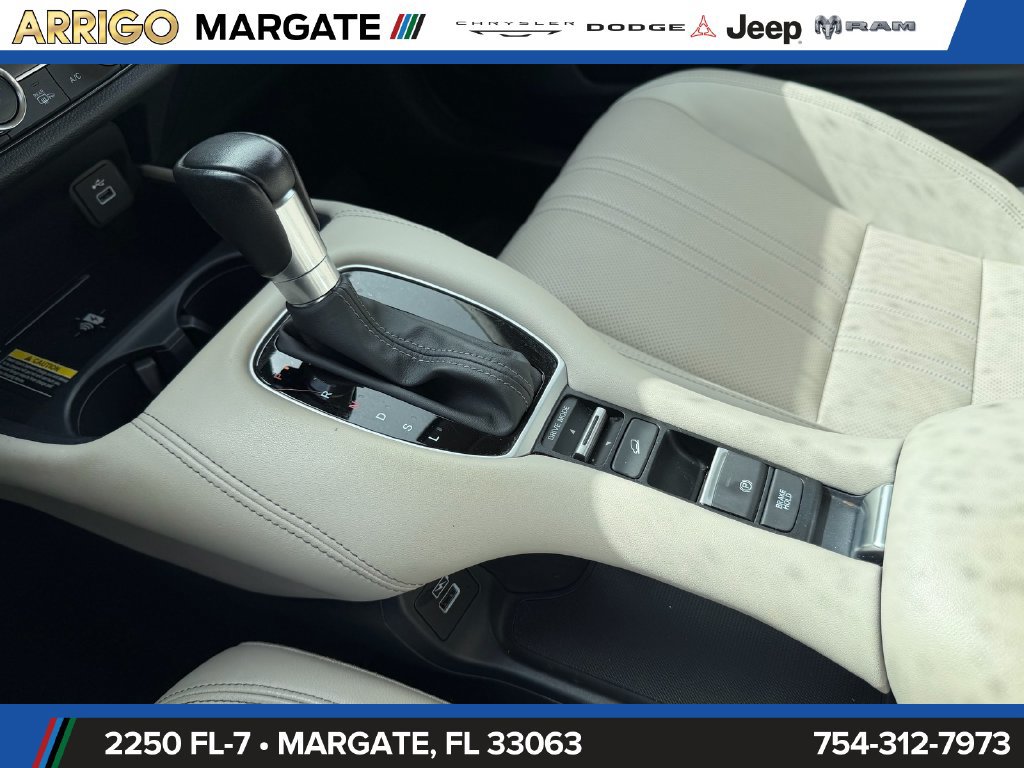 Used 2023 Honda HR-V EX-L image 25