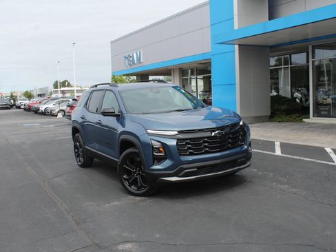 New 2026 Chevrolet Equinox LT w/ Midnight Edition AWD/4WD image 2