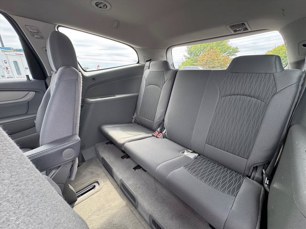 Used 2015 Chevrolet Traverse LT FWD image 12