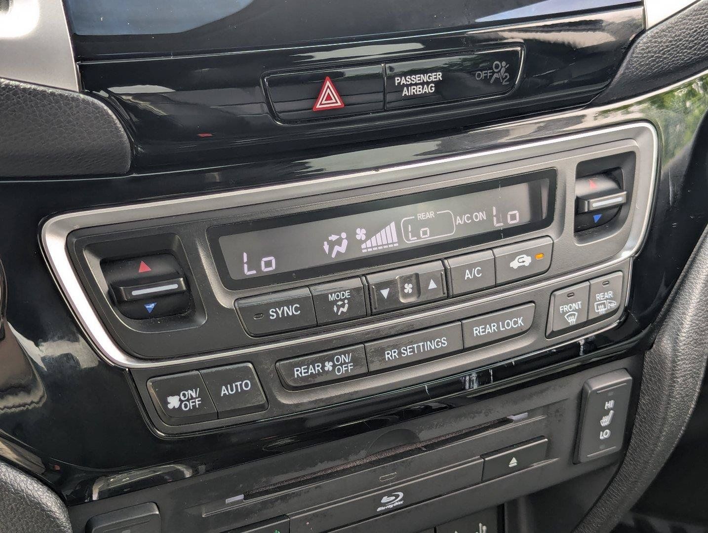 Used 2016 Honda Pilot Touring image 20