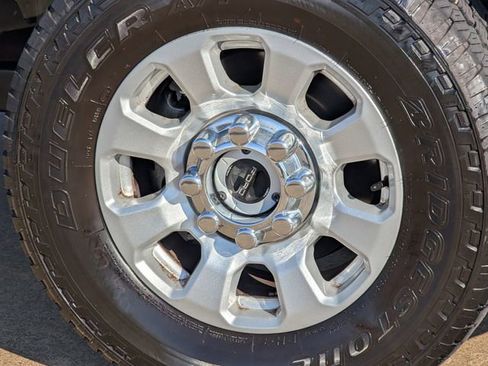 Used 2024 Ford F250 XLT w/ FX4 Off-Road Package image 9