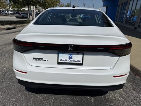 New 2025 Honda Accord SE image 13