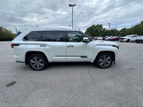 Used 2024 Toyota Sequoia Capstone AWD/4WD image 2