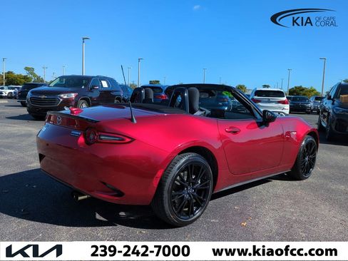 Used 2025 MAZDA MX-5 Miata Club w/ Interior Package image 5