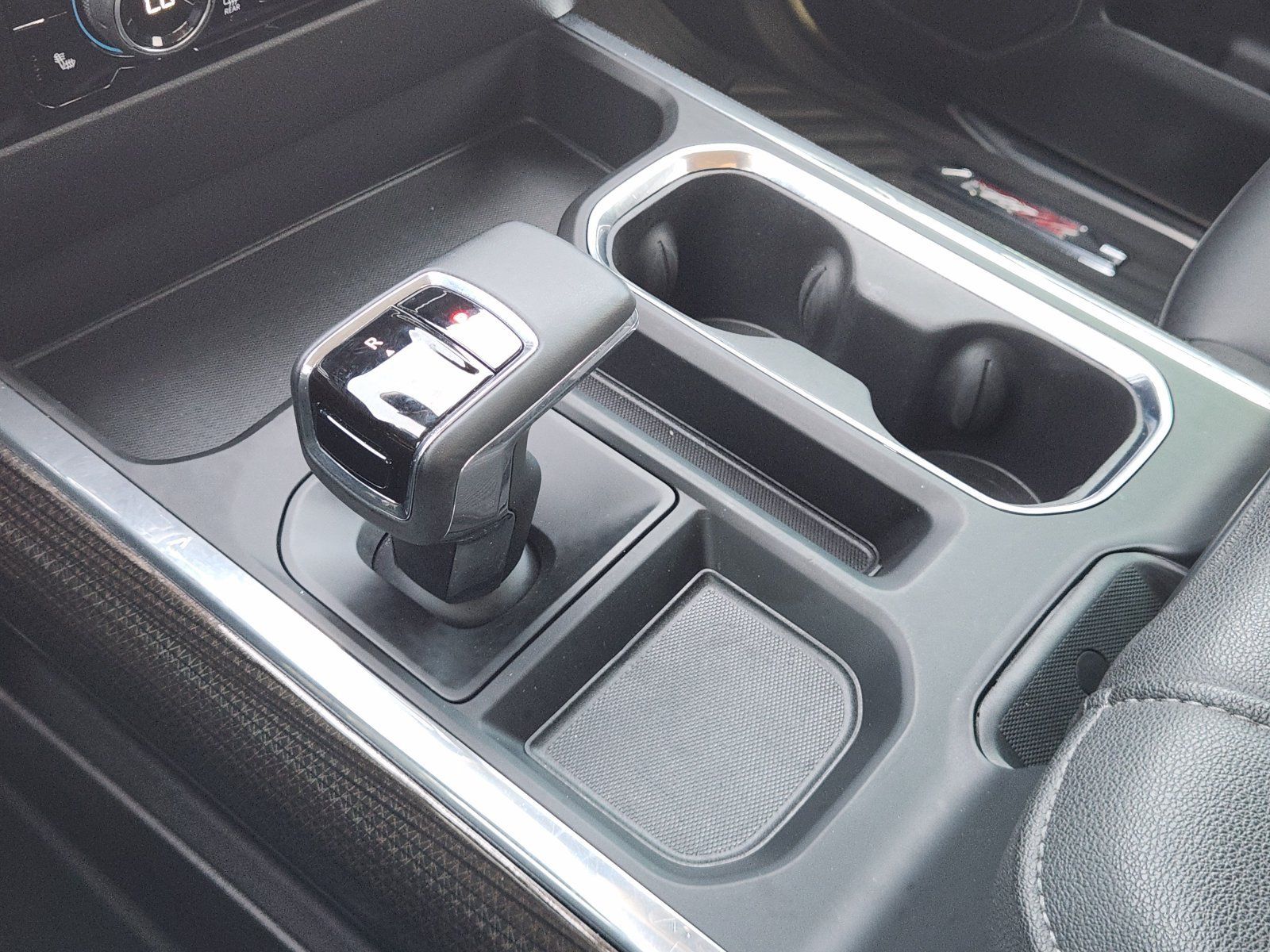 Used 2025 Chevrolet Silverado 1500 LT AWD/4WD image 20