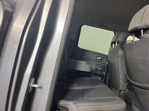 Used 2024 Nissan Frontier SV w/ Technology Package image 26